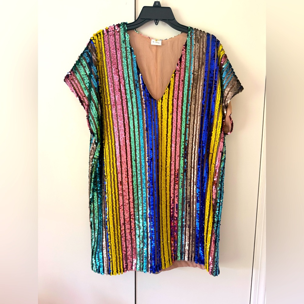 WOMEN'S MULTI STRIPE SHORT SLEEVE SEQUIN DRESS.